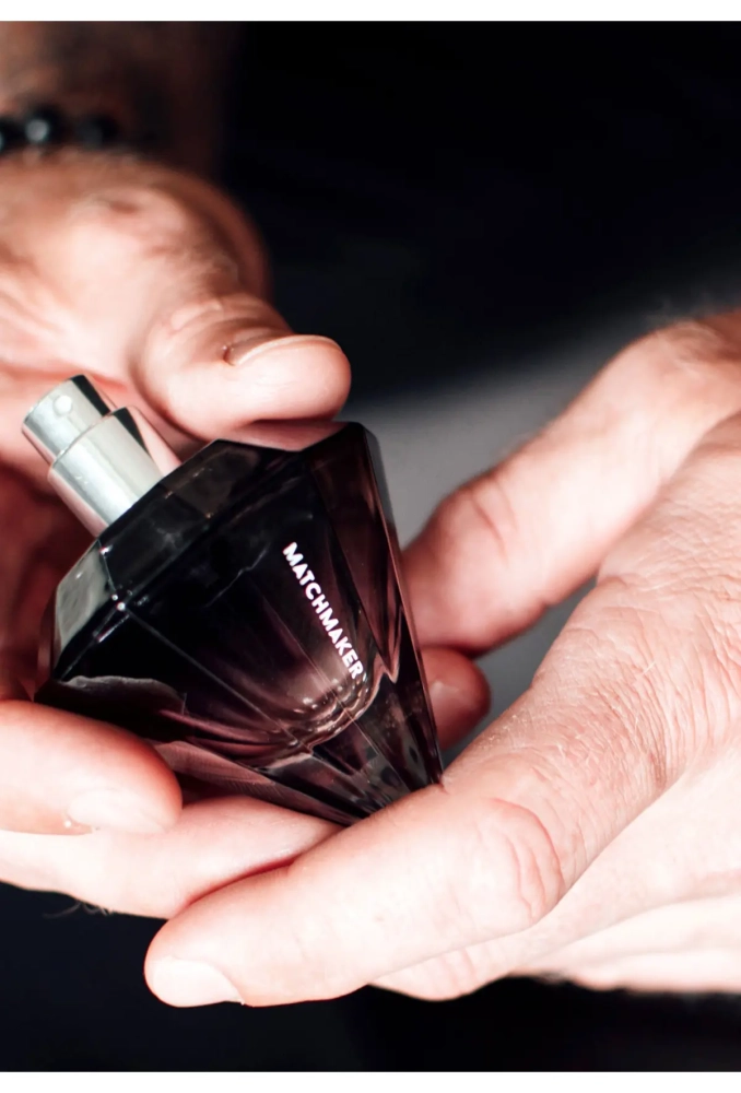 Matchmaker Black Diamond Attract Her 30 ml - feromony dla mężczyzn 4.webp